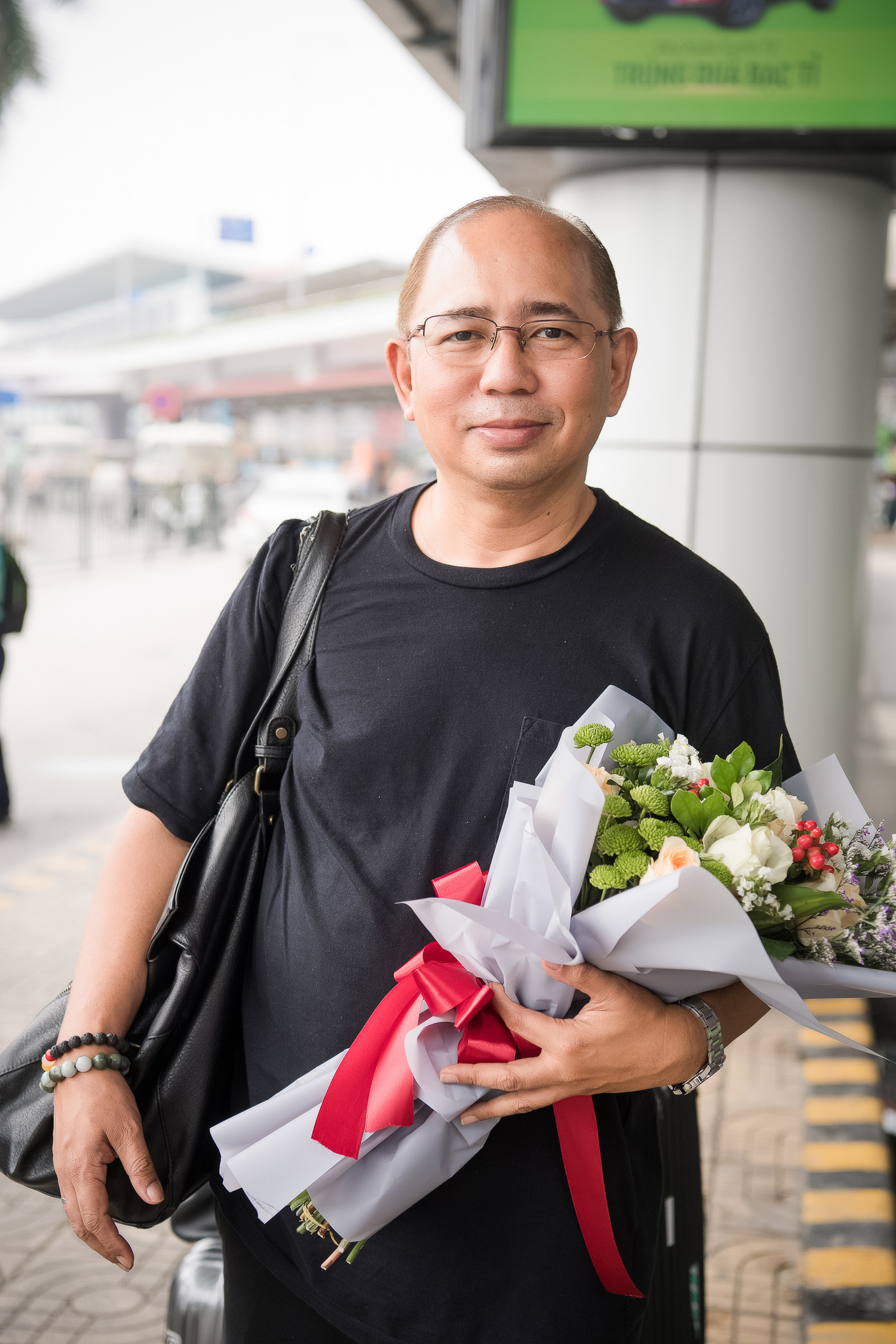 'Ông trùm Hoa hậu' Philippines sang Việt Nam đào tạo Miss Charm Quỳnh Nga ảnh 1