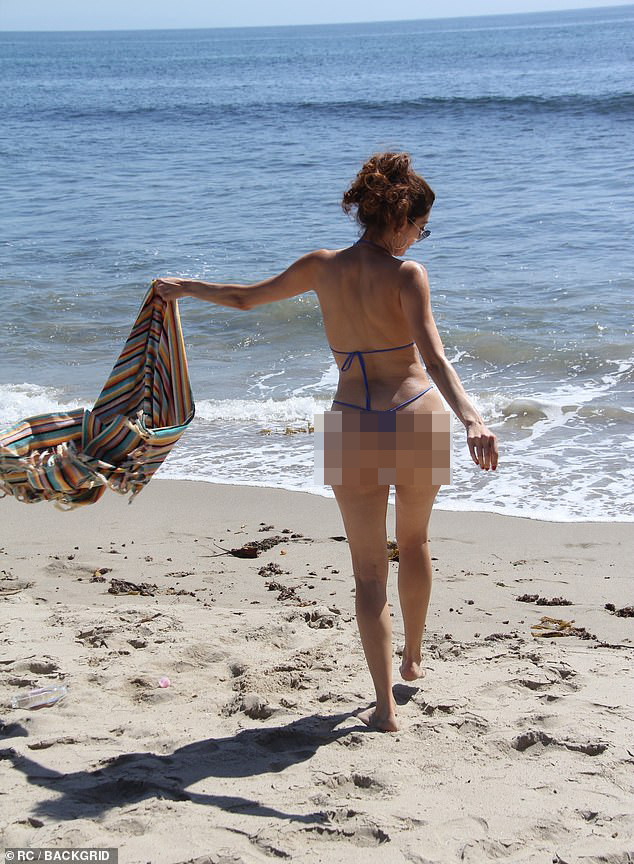 Mỹ nhân Hollywood dáng đẹp như siêu mẫu với bikini bé xíu ảnh 3