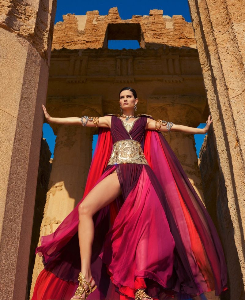 Mê mẩn ngắm vóc dáng tuyệt mỹ của siêu mẫu Brazil Isabeli Fontana ảnh 2