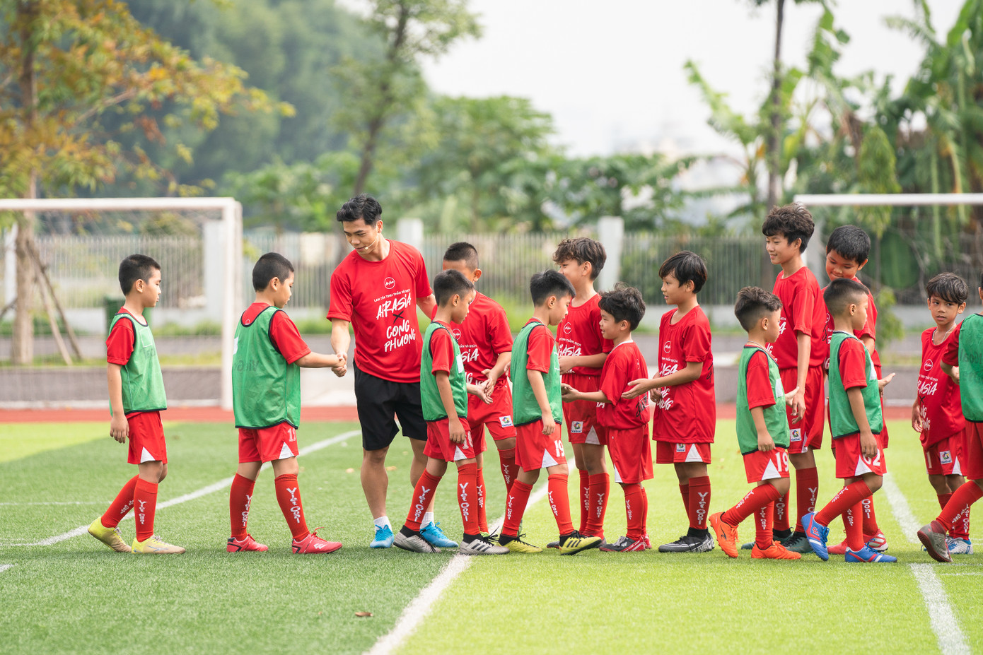 Công Phượng truyền bí quyết trở thành nhà vô địch cho cầu thủ nhí ảnh 8