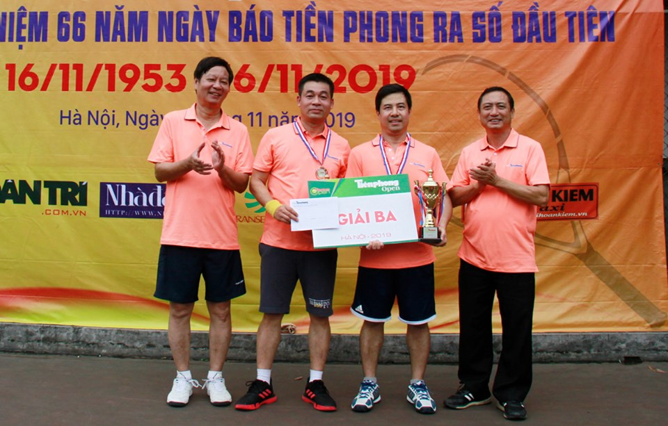 Cặp đôi Tạp chí Nhà đầu tư vô địch giải Quần vợt báo Tiền Phong mở rộng 2019 ảnh 3