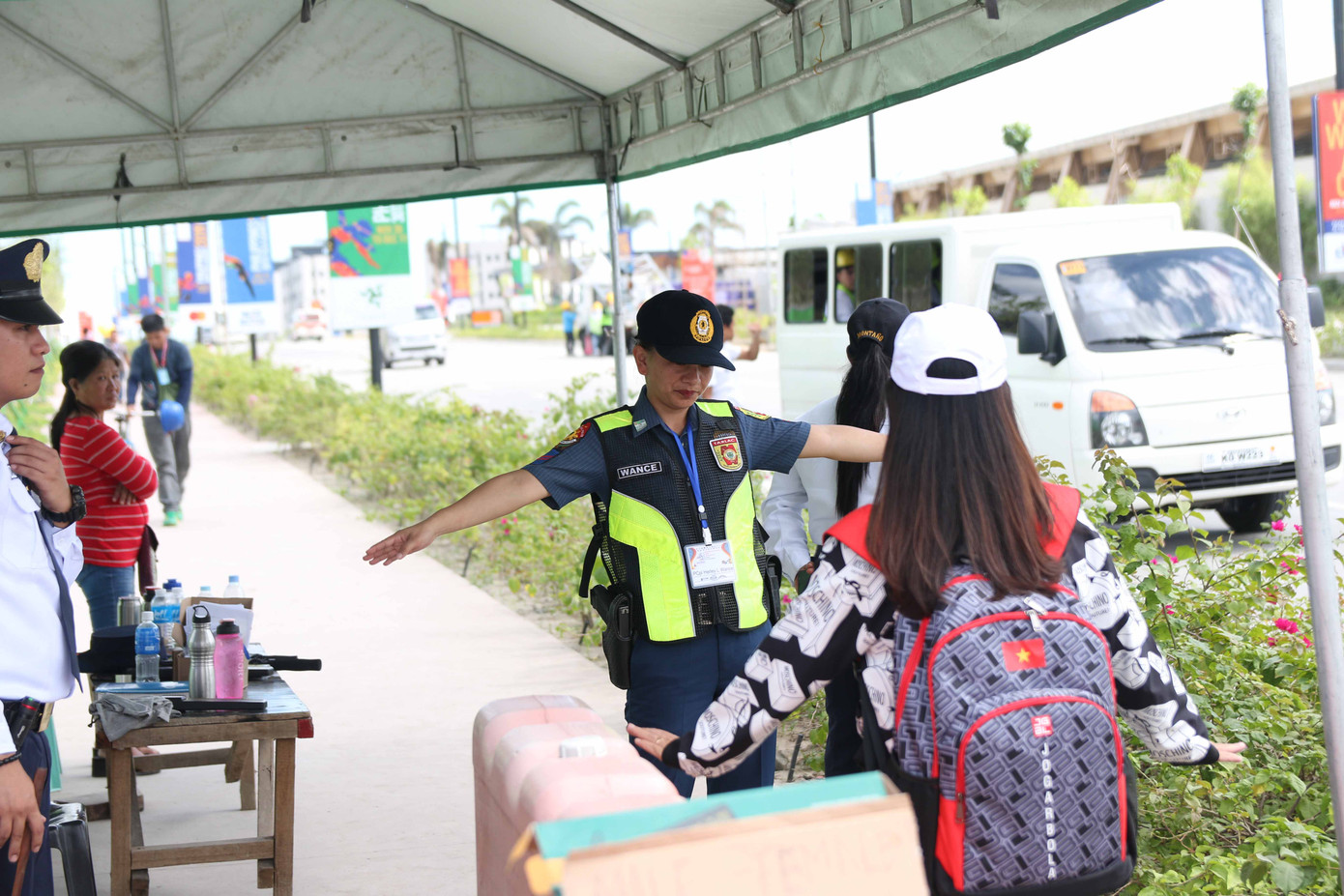 Bên trong ‘đại bản doanh’ SEA Games 30 trước giờ khai mạc ảnh 4