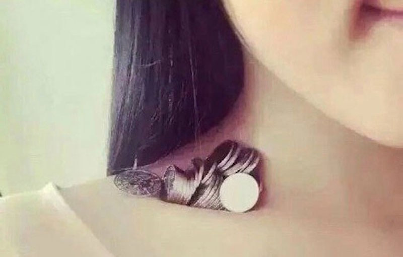 Ít ra đường vì dịch Covid-19, giới trẻ đua nhau buộc tai nghe khoe eo ‘con kiến’ ảnh 10