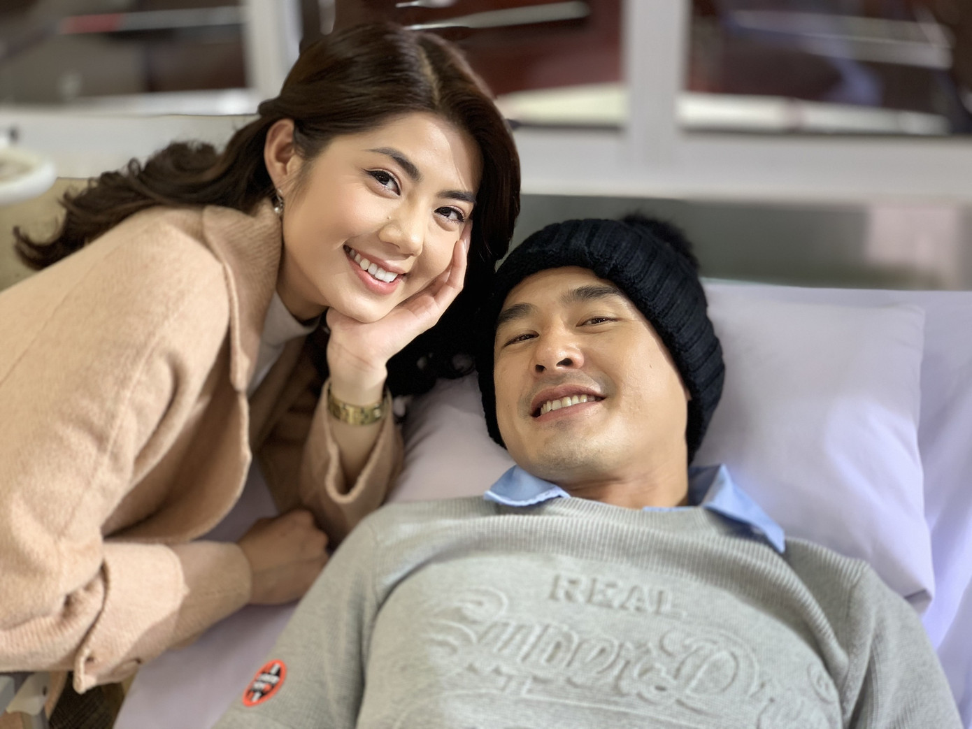 Vợ chồng Lương Thế Thành - Thúy Diễm vào vai chị dâu, em rể trong phim mới ảnh 4