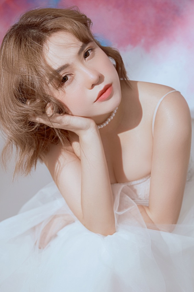 Thái Trinh mong manh ngày trở lại, làm mới ca khúc của các "tiền bối" Mỹ Tâm, Lam Trường ảnh 4