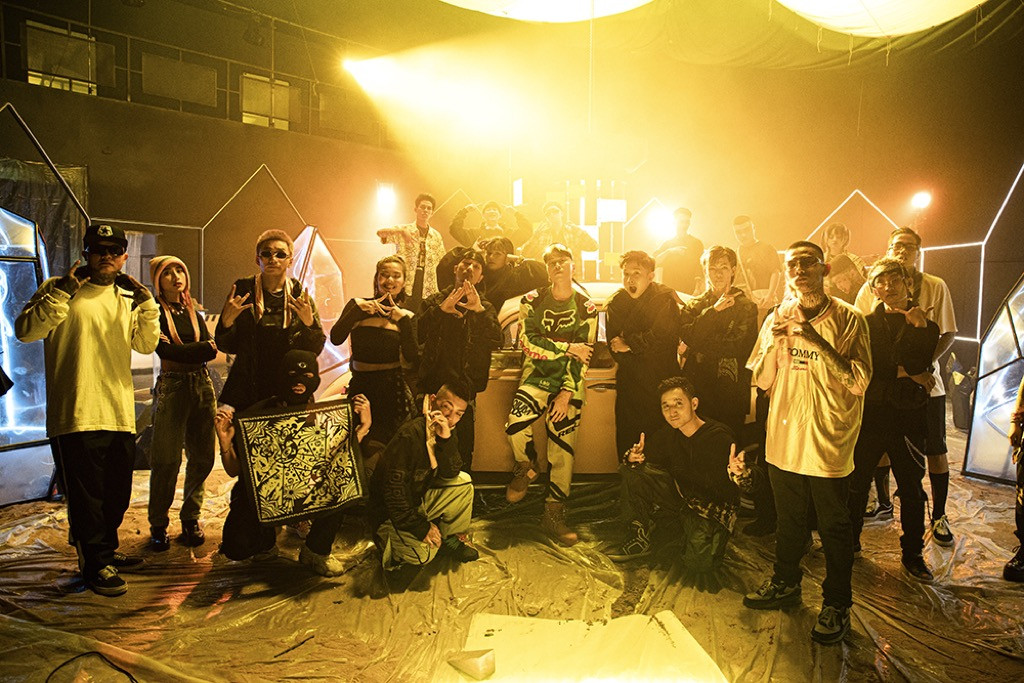 Karik nói gì khi dàn “trò cưng” tham gia MV mới thiếu vắng Á quân “Rap Việt” G.Ducky? ảnh 5