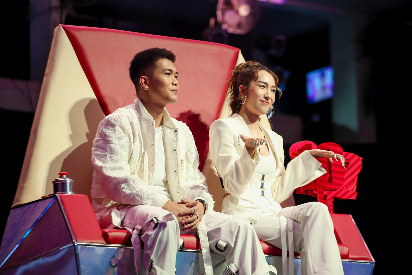 Giọng hát Việt nhí: Big Daddy - Emily thẳng tay “khóa âm” team Vũ Cát Tường - Hưng Cao ảnh 2