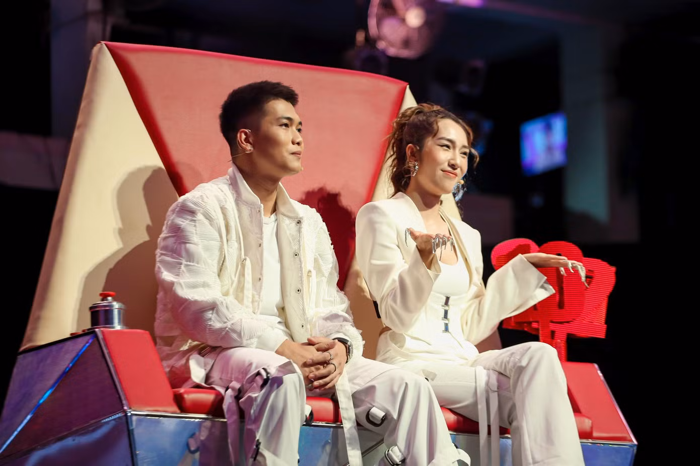 Giọng hát Việt nhí: Big Daddy - Emily thẳng tay “khóa âm” team Vũ Cát Tường - Hưng Cao ảnh 2