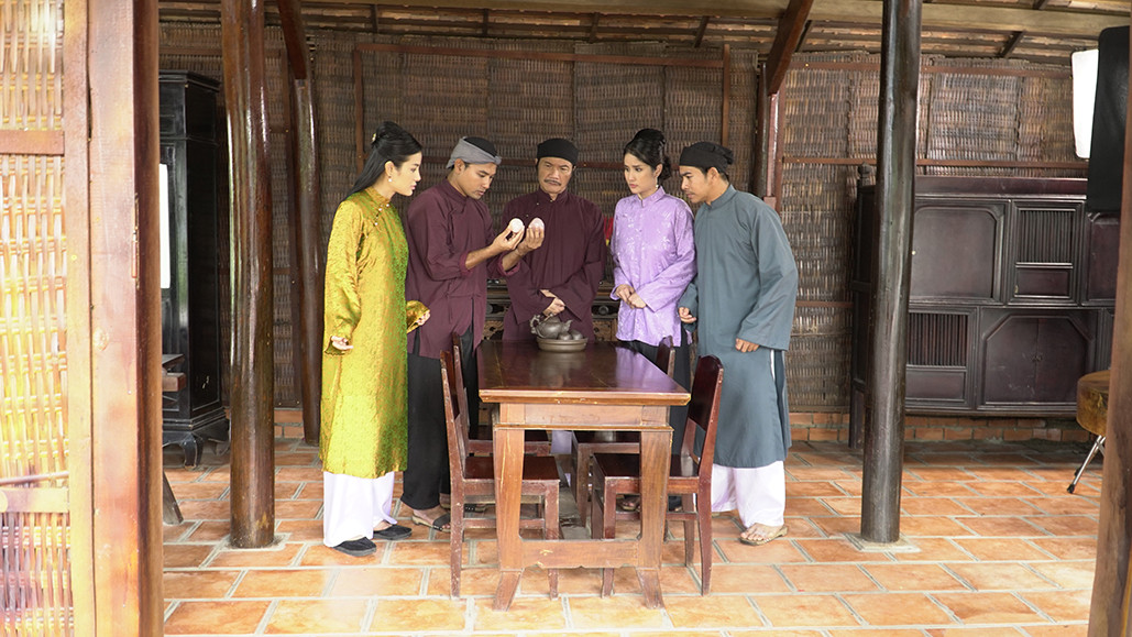 Vào vai chàng Khờ trong phim mới, Huỳnh Đông bị chấn thương gãy tay trên phim trường ảnh 6