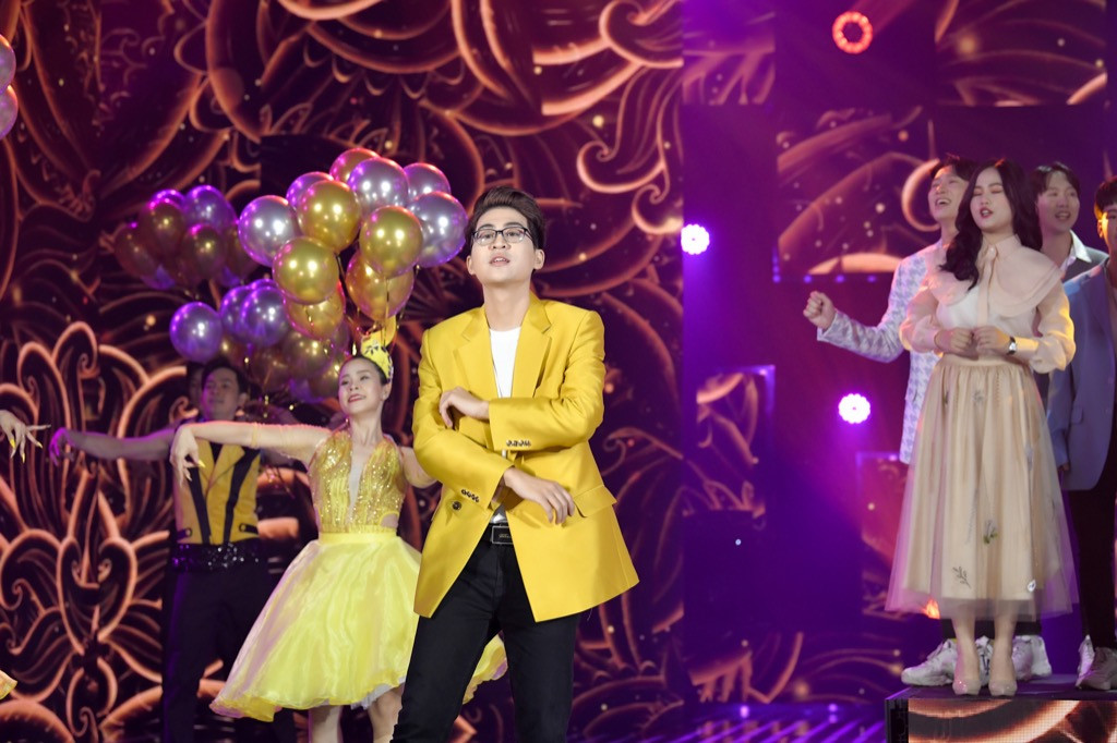 Rapper ICD Bùi Anh Tuấn hát cùng Quán quân “King of Rap”, Hòa Minzy nhận rapper Lăng LD làm em trai ảnh 2