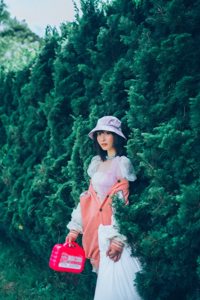 Juky San ra mắt MV đậm chất thơ dành tặng những trái tim yêu đơn phương mùa Valentine ảnh 5