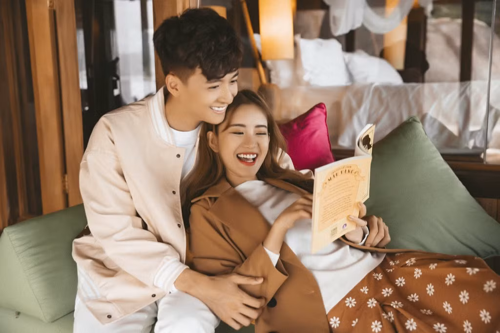 Ngô Kiến Huy nhắn nhủ các cặp đôi qua MV mới: “Trước khi kết thúc hãy nhớ về lý do bắt đầu” ảnh 6