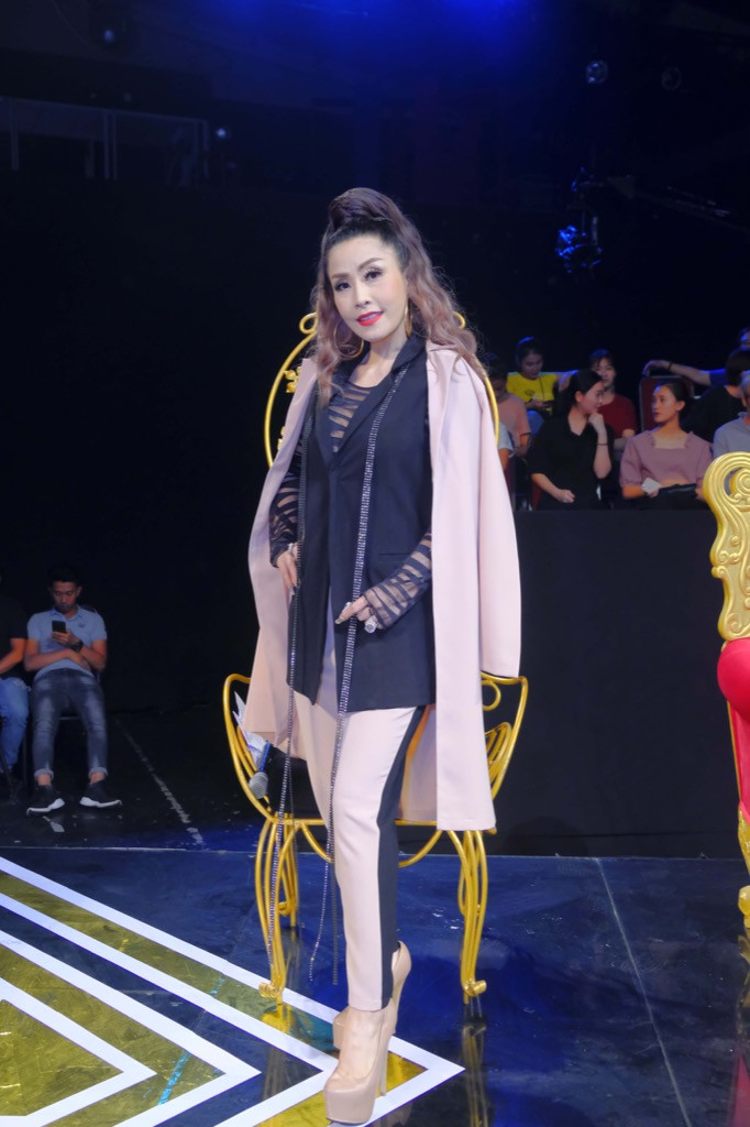 BB Trần diễn không thoại, Hải Triều hi sinh để hỗ trợ Ngọc Phước thi “Cười Xuyên Việt“ ảnh 2