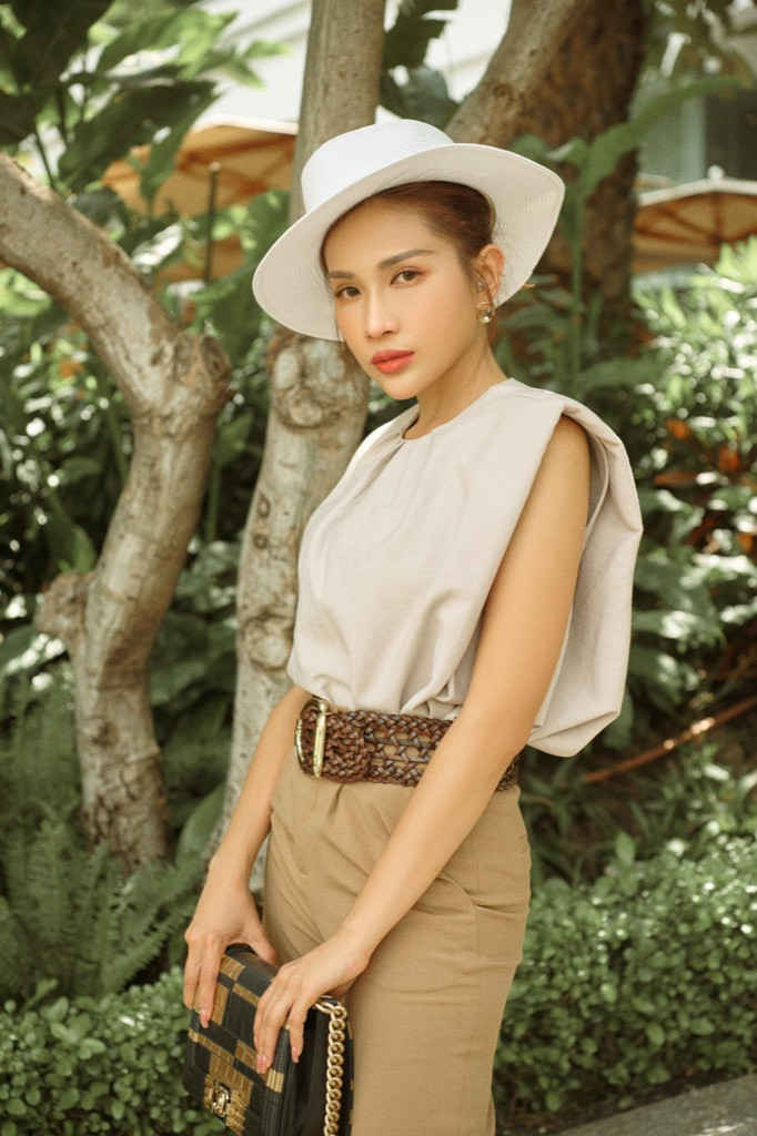 Khả Như dấn thân vào vai trò mới, cố gắng kiếm tiền vì sợ viễn cảnh không người chăm sóc ảnh 3