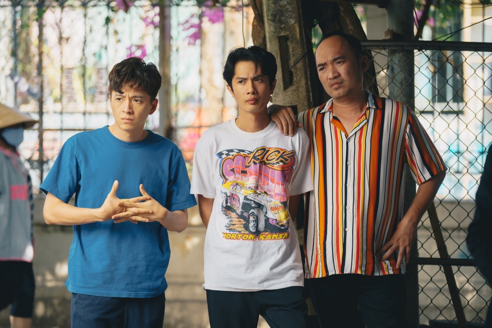 Phim hài Tết của Tiến Luật bất ngờ đạt Top 1 Trending, Thu Trang nói điều này với chồng ảnh 5