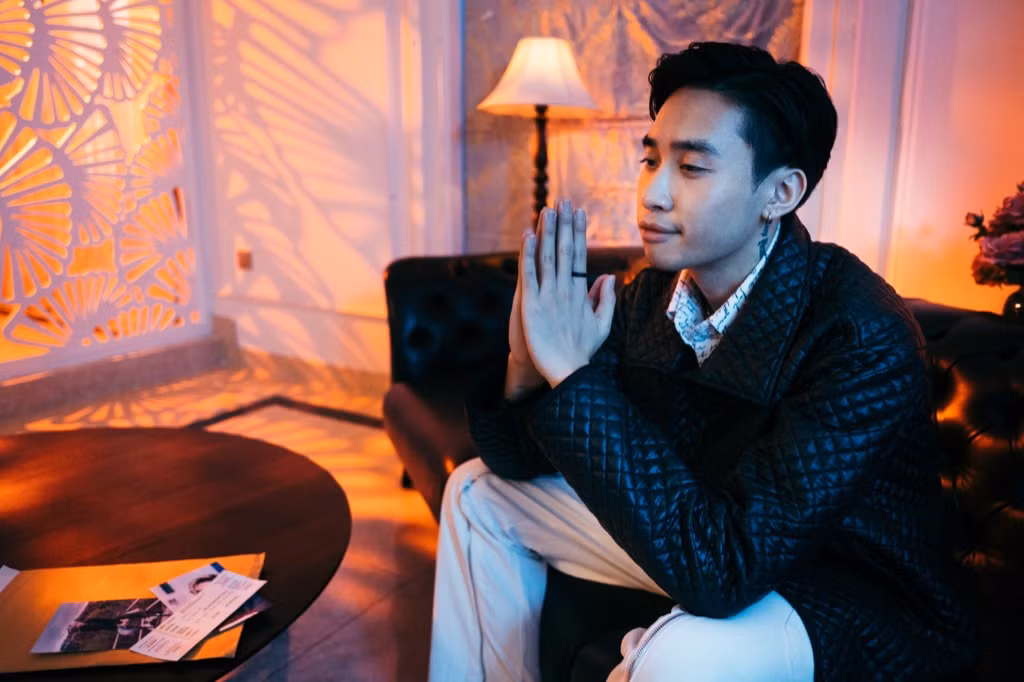 V-Pop chào đón tân binh: Ca sĩ Việt Kiều Đức Uri và Barry Nam Bảo ra mắt MV mới ảnh 3