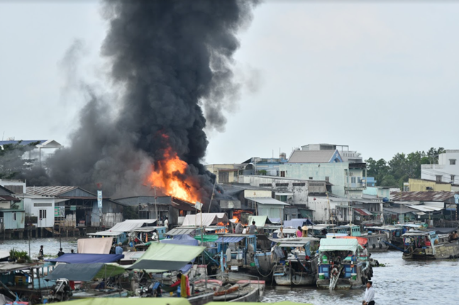 Đạo diễn “Điều kỳ diệu ở phòng giam số 7” nói gì sau khi xem phim “Lật Mặt: 48H” của Lý Hải? ảnh 6