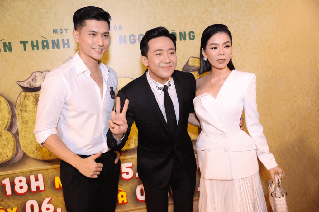 Hà Hồ - Kim Lý, Đông Nhi - Ông Cao Thắng “trốn con” đến chúc mừng “Bố Già” Trấn Thành ảnh 2