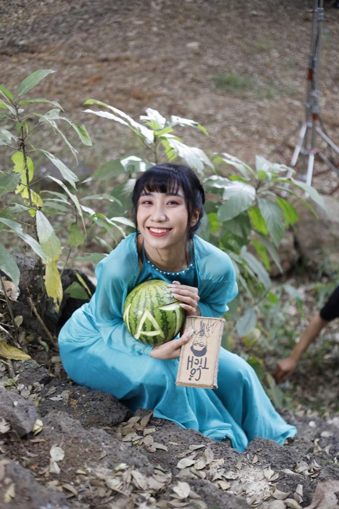 Di Di, Misthy, Linh Ngọc Đàm làm nhiệm vụ “cứu Tết” theo phong cách siêu bá đạo ảnh 2