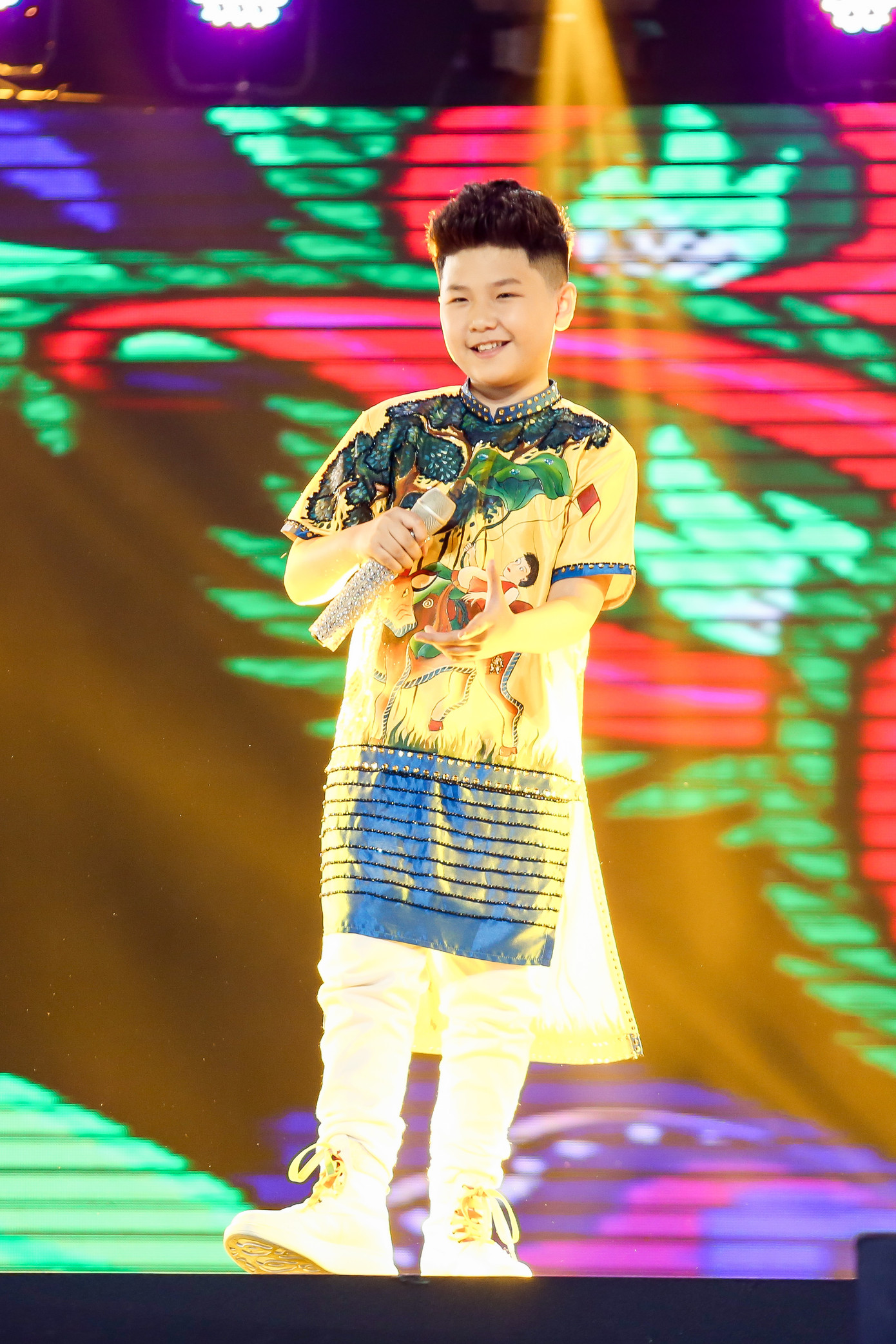 Giọng Hát Việt Nhí: Đội Big Daddy - Emily giành chiến thắng nhờ concept nhạc dân gian ảnh 6