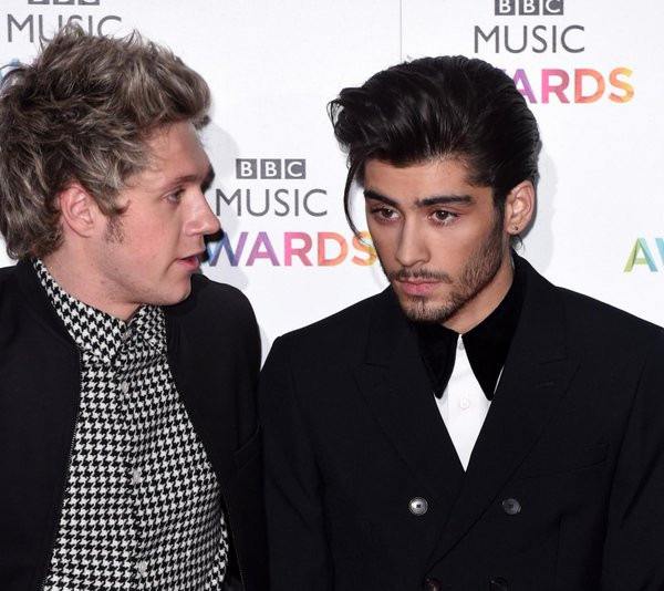 Zayn Malik thừa nhận là fan của Niall Horan nhưng vẫn không quên “đá xoáy” Grammys ảnh 2