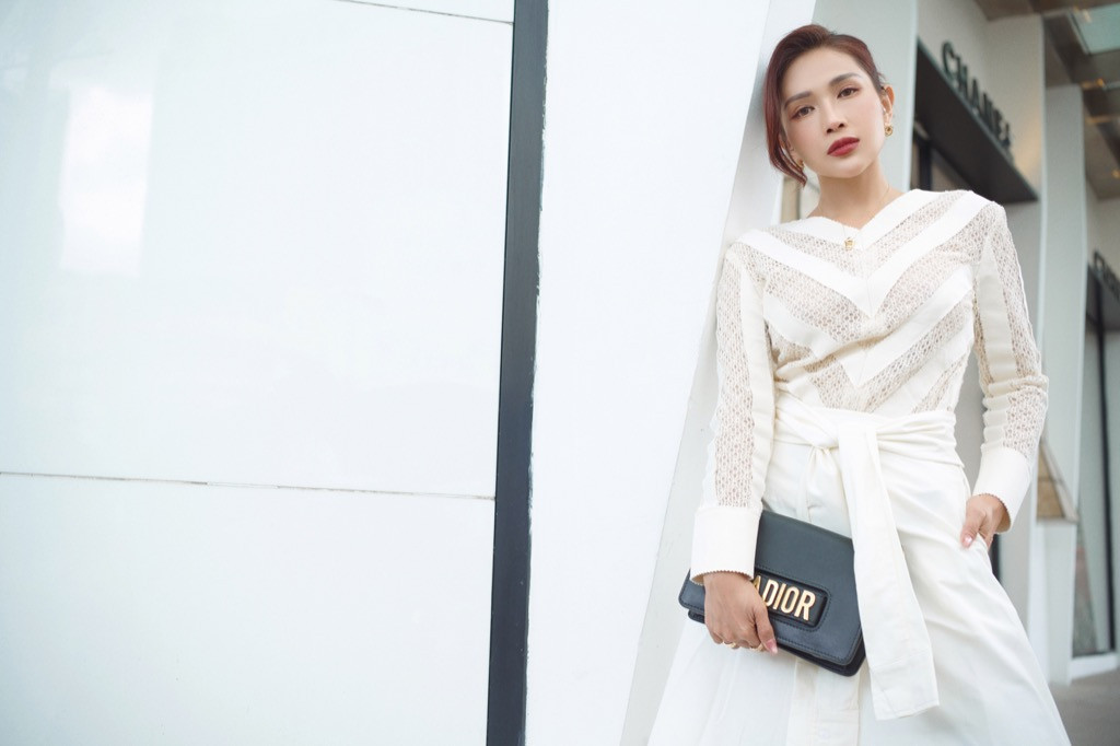 Khả Như dấn thân vào vai trò mới, cố gắng kiếm tiền vì sợ viễn cảnh không người chăm sóc ảnh 1