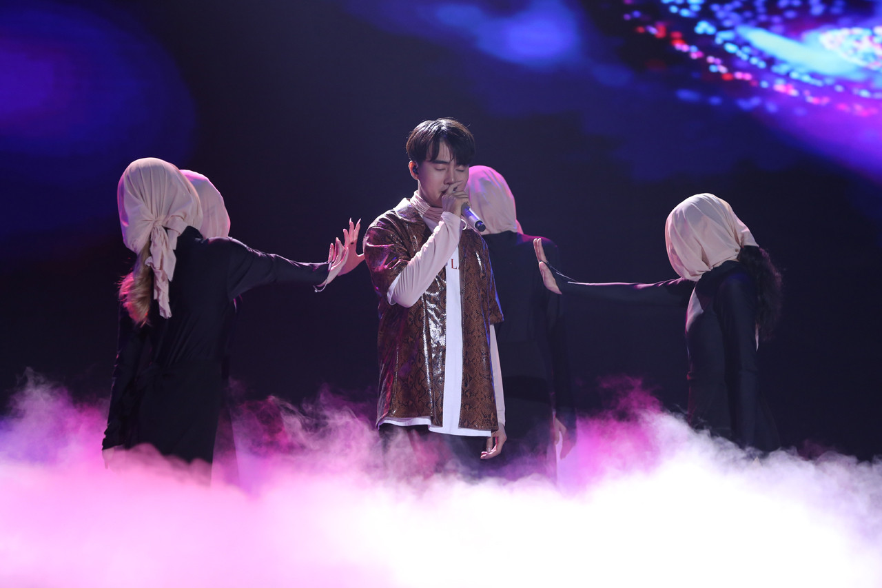 Đạt G khóc nghẹn hồi tưởng quá khứ khó khăn, phải nghỉ học sớm, làm nghề giao hàng thuê ảnh 2