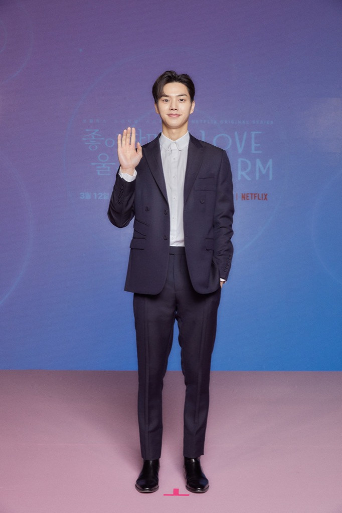 Độc quyền: Trò chuyện cùng Kim Sohyun, Song Kang và đạo diễn phim “Love Alarm 2“ ảnh 3