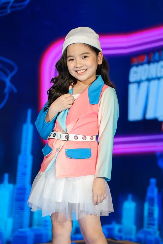 Giọng hát Việt nhí: Big Daddy - Emily tung quà “khủng” nhưng lại là đội “ế” nhất tập 1 ảnh 4