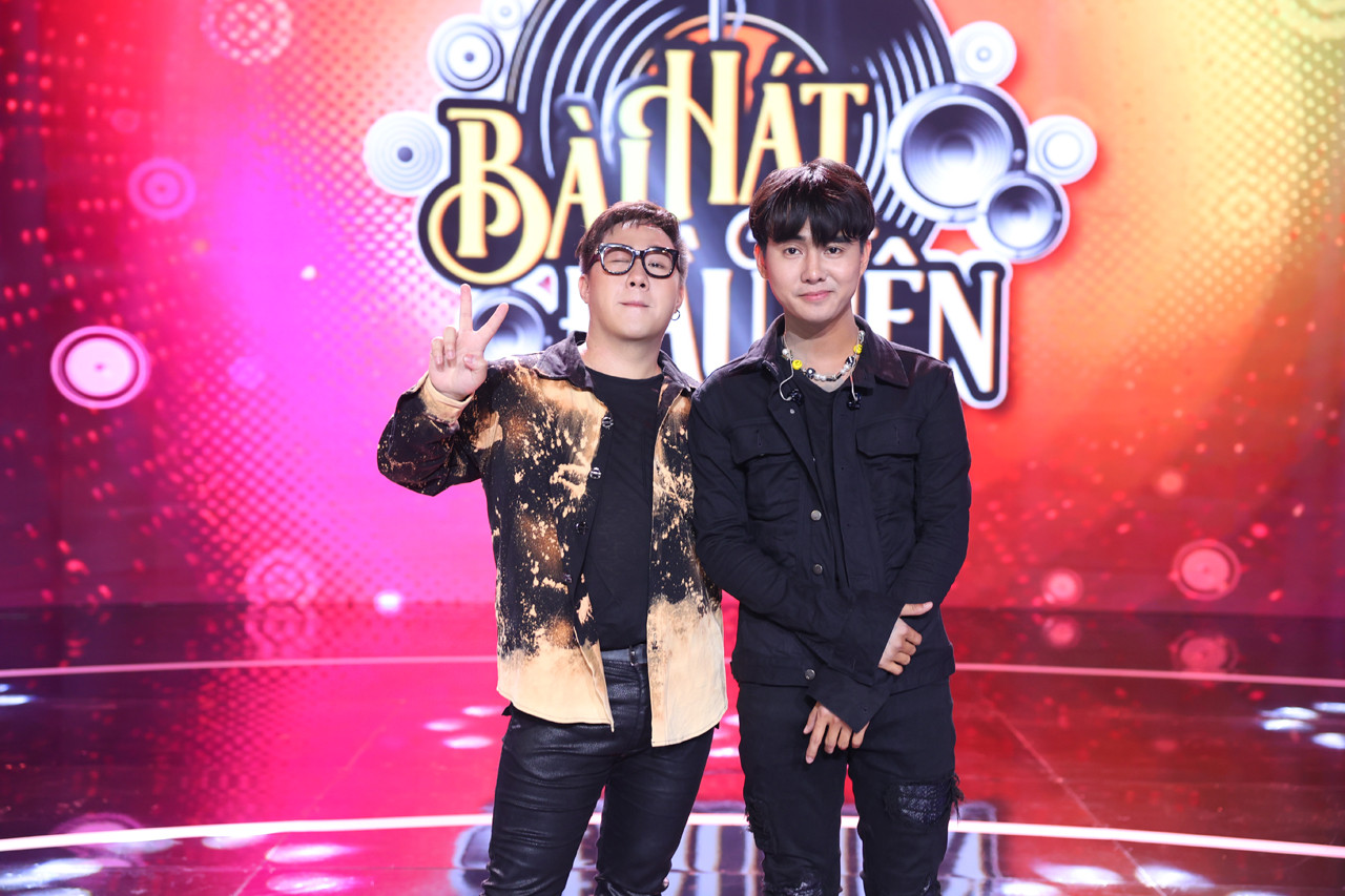 Đạt G khóc nghẹn hồi tưởng quá khứ khó khăn, phải nghỉ học sớm, làm nghề giao hàng thuê ảnh 6