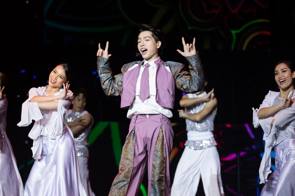 Noo Phước Thịnh thể hiện loạt hit đình đám của năm 2020 đỉnh cao, sâu lắng tại “V Heartbeat“ ảnh 12