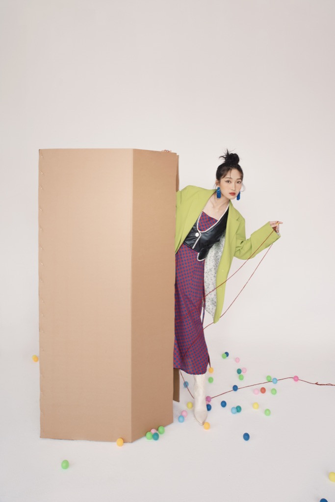 Juky San tung bộ ảnh mới, hé lộ hậu trường siêu yêu khi quay MV “Phải chăng em đã yêu“ ảnh 4