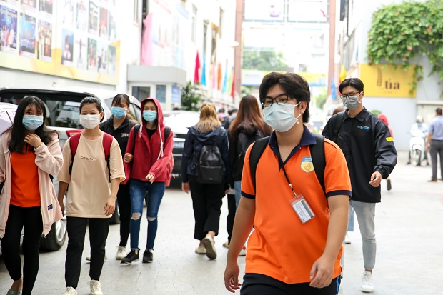 Sinh viên trở lại vào tháng 3, các trường đại học ở TP.HCM chuẩn bị những gì? ảnh 1