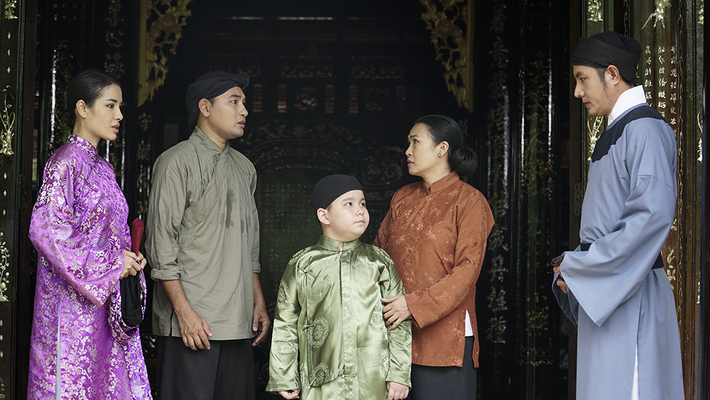 Vào vai chàng Khờ trong phim mới, Huỳnh Đông bị chấn thương gãy tay trên phim trường ảnh 2