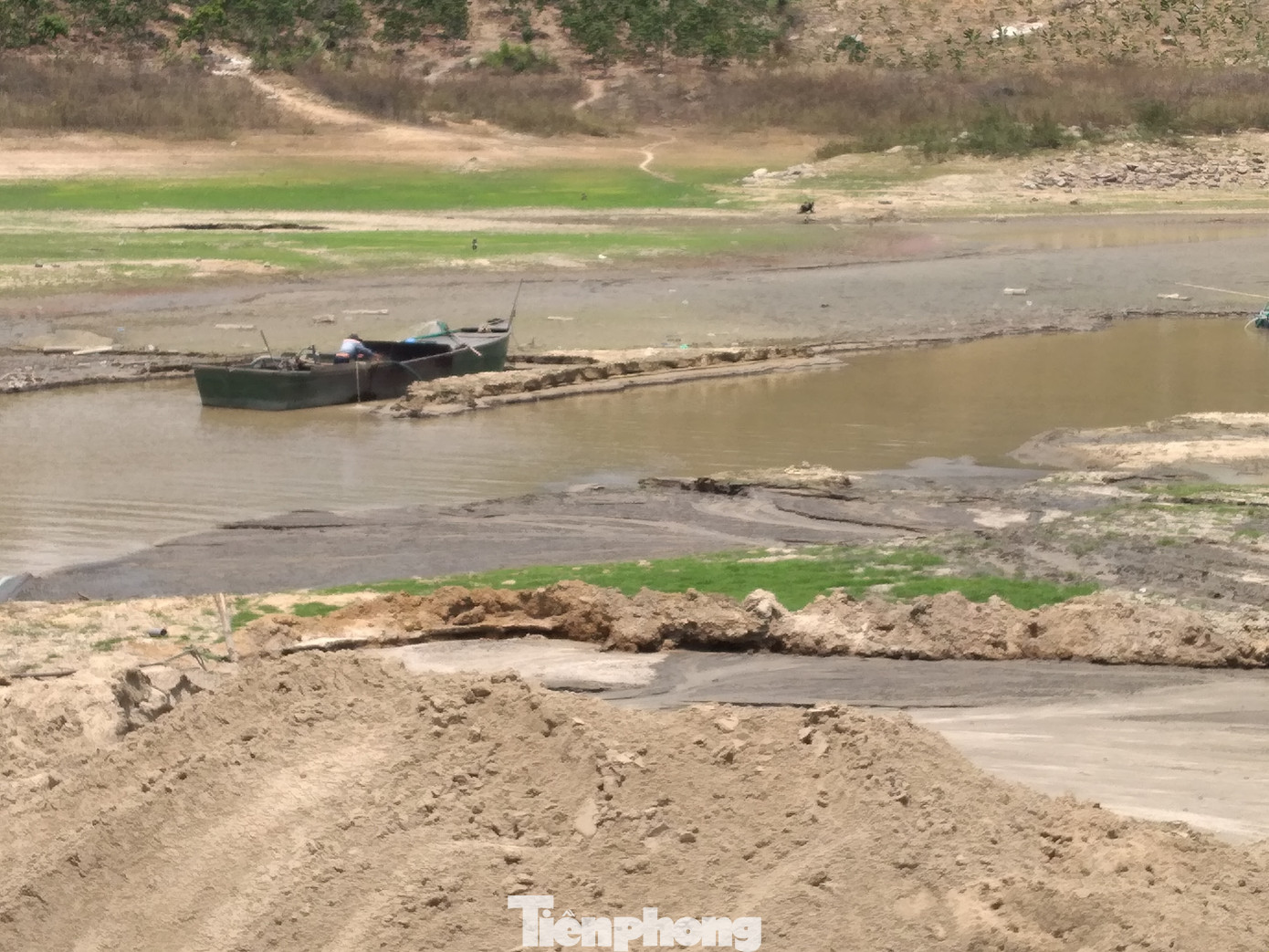 Khánh Hoà chỉ đạo xử lý khai thác cát trái phép tại hồ Cam Ranh, Suối Dầu ảnh 2