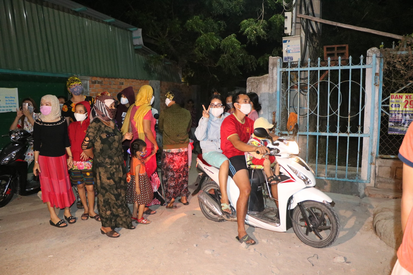 Kết thúc 28 ngày cách ly phòng dịch COVID - 19 tại thôn Văn Lâm ảnh 2