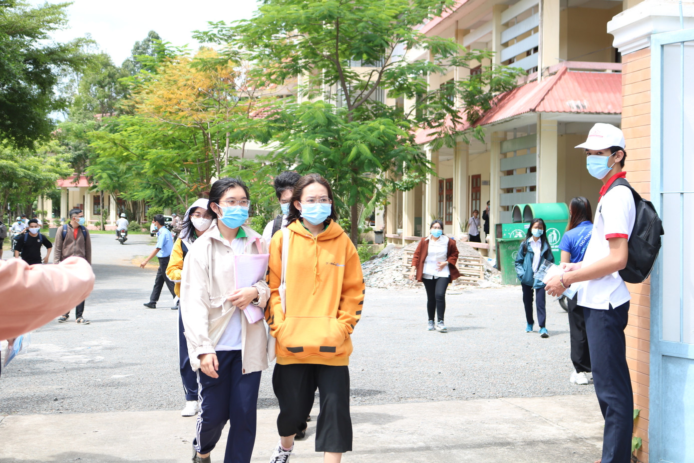 Thí sinh Cần Thơ tự tin thế nào trước giờ G thi THPT ảnh 1