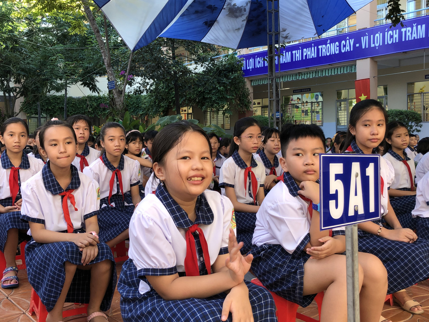 Lễ khai giảng đặc biệt trong mùa COVID-19: Nơi trực tuyến, nơi khai giảng trong lớp học ảnh 25