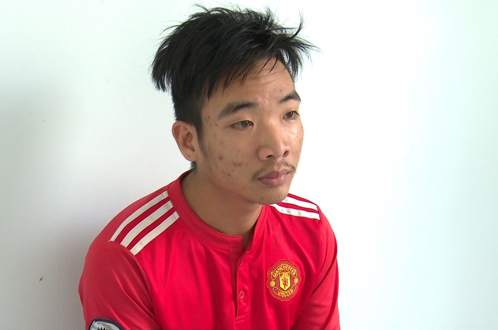 Dọa tung 'ảnh nóng', hiếp dâm bé gái 13 tuổi ảnh 1