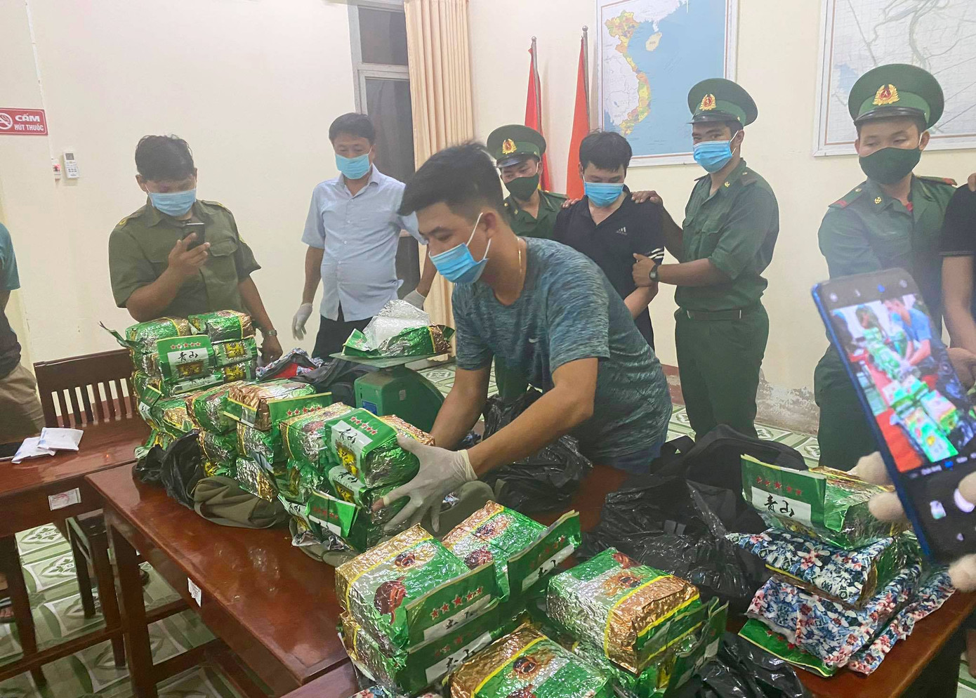 Vận chuyển 40kg ma túy bằng xuồng từ Campuchia về Việt Nam ảnh 1