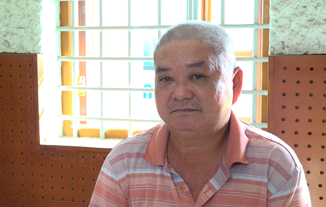 Khoe quen nhiều bác sĩ để lừa tiền, vàng của bệnh nhân ảnh 1