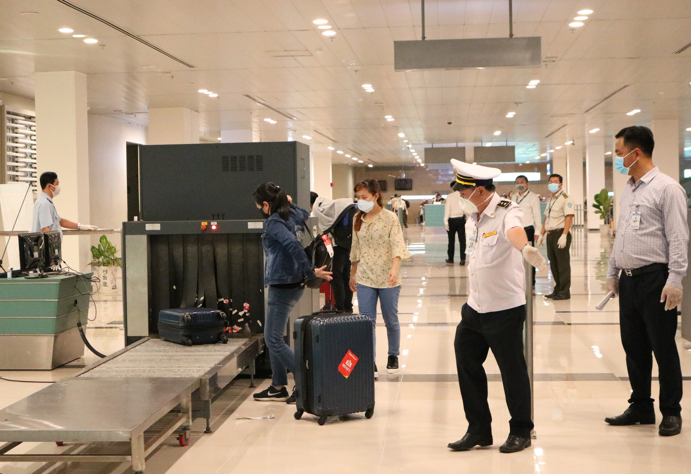 Cần Thơ đón và chuyển gần 700 hành khách về các khu cách ly ảnh 2