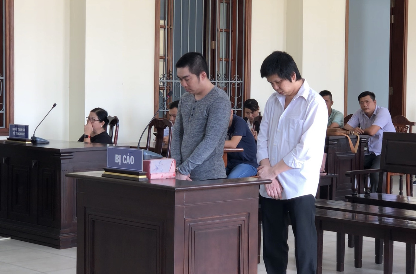 2 người đàn ông thuê 16 ô tô tự lái rồi đem sang Campuchia bán ảnh 1