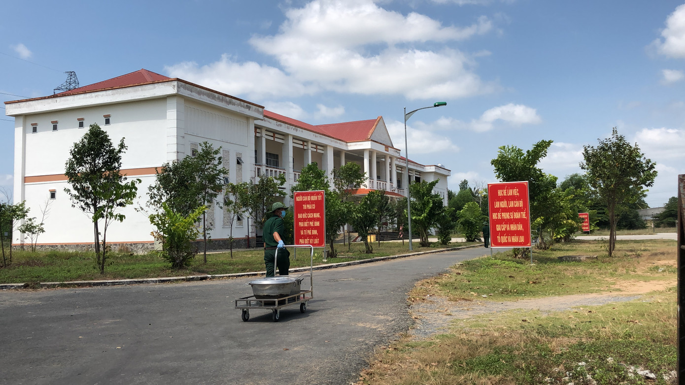 Tiêu chuẩn bộ đội ăn thế nào, người ở khu cách ly được ăn như vậy ảnh 8