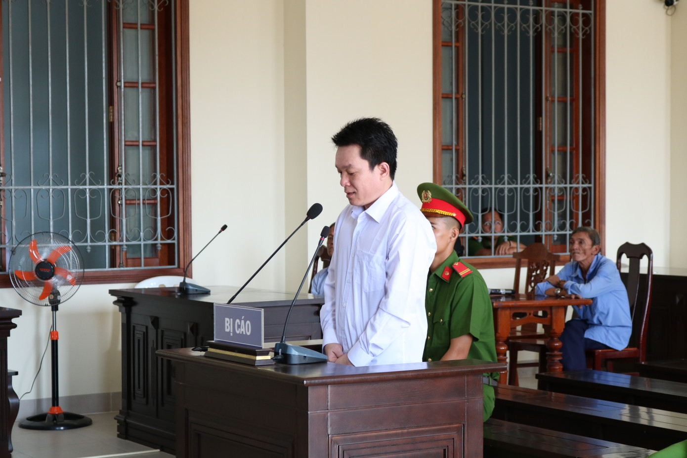 Đâm chết con nợ vì đòi tiền không trả, chủ nợ lĩnh 16 năm tù ảnh 1