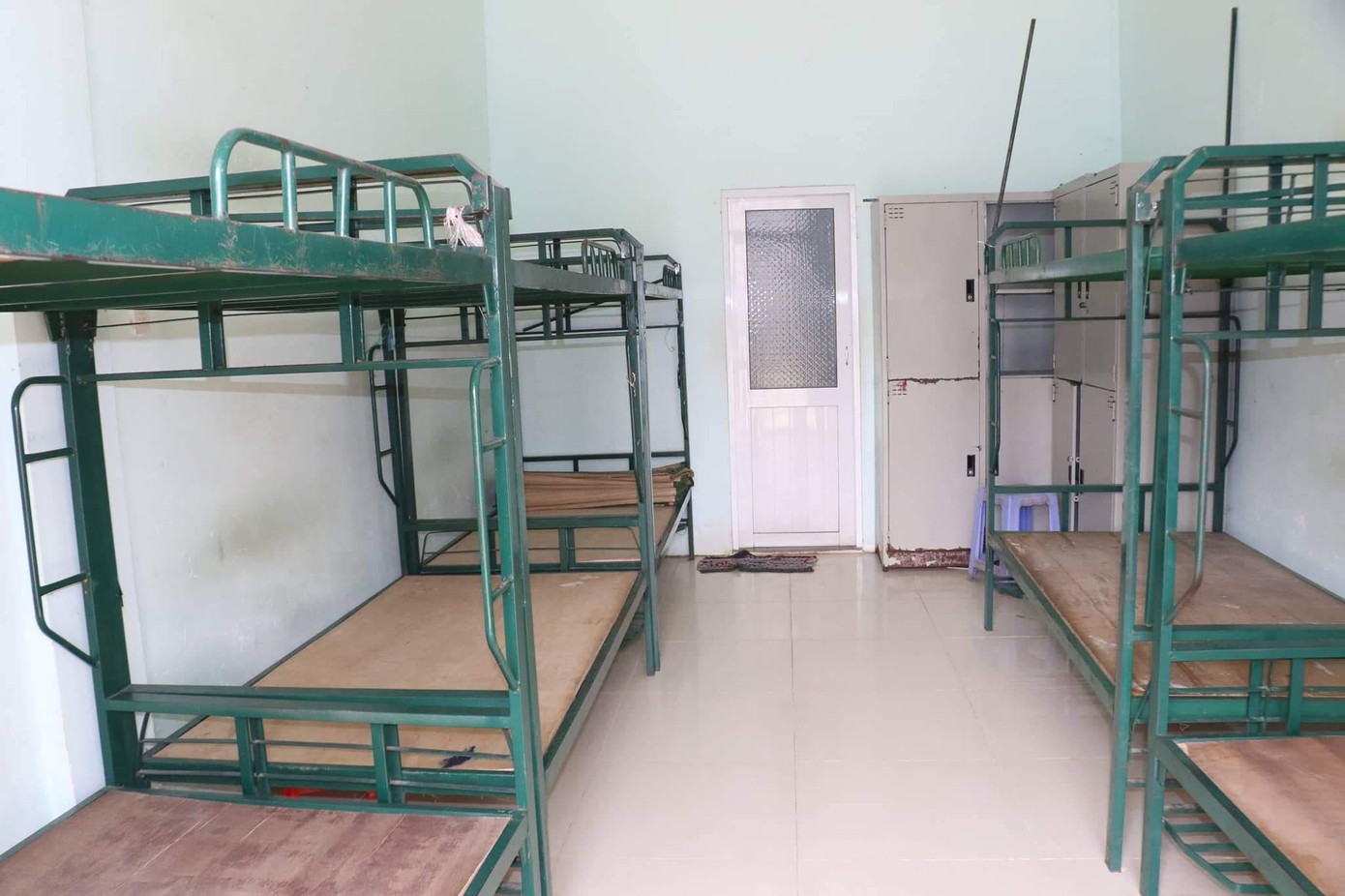 Bên trong nơi cách ly người về từ vùng dịch ở Trường quân sự TP Cần Thơ có gì? ảnh 3