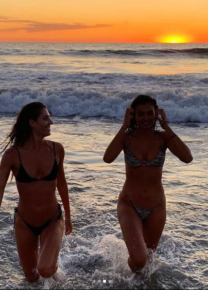 Siêu mẫu 9x cao 1m80 mặc bikini khoe dáng hoàn hảo đẹp mê mẩn ảnh 1