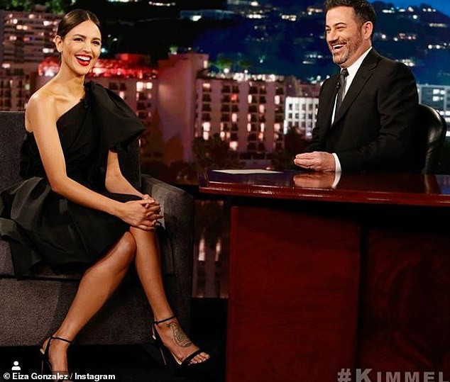 Không nội y, mỹ nhân đẹp nhất châu Mỹ khoe da trắng ngần, vòng 1 gợi cảm ảnh 5