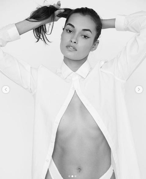 Chân dài xứ Samba tung ảnh ngực trần gợi cảm ảnh 2