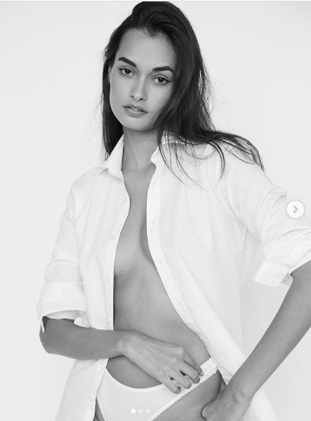 Chân dài xứ Samba tung ảnh ngực trần gợi cảm ảnh 1